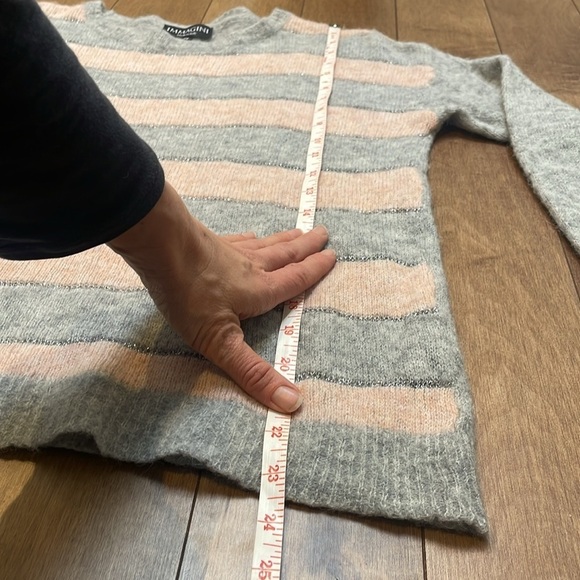 Immagini Grey & Pink Stripe Alpaca Wool Crewneck knit Sweater Pullover Italy M - Picture 9 of 11